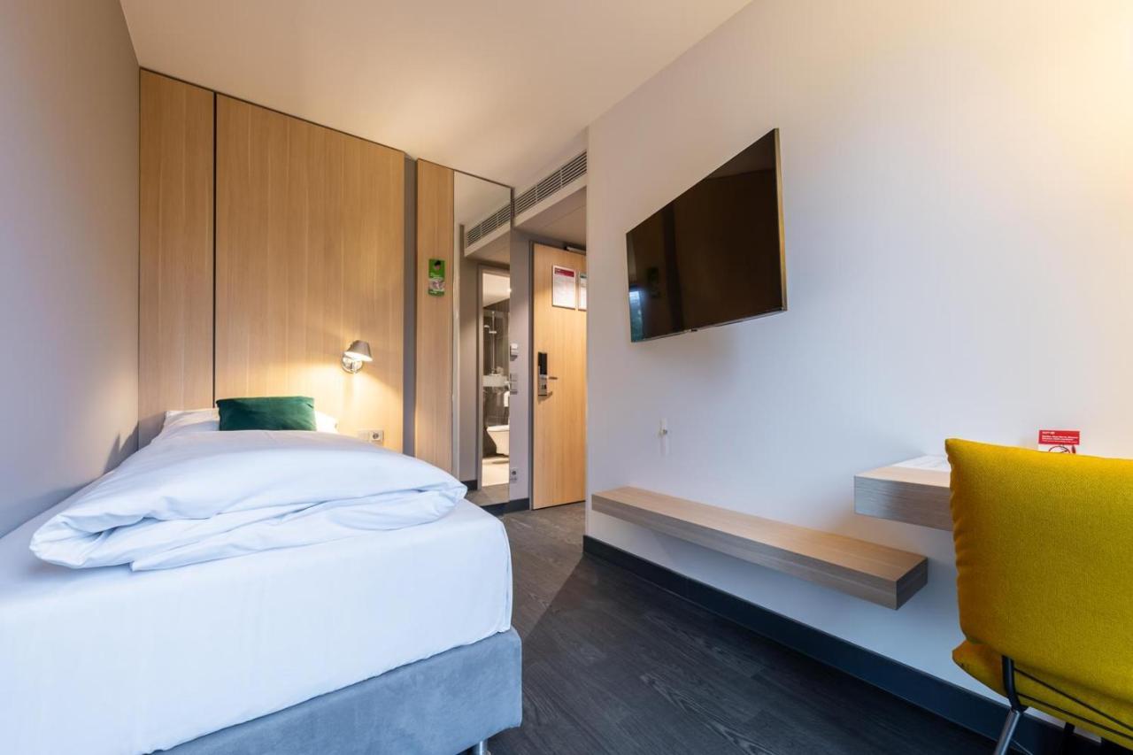 Serways Hotel Hoesel Ratingen Exterior photo