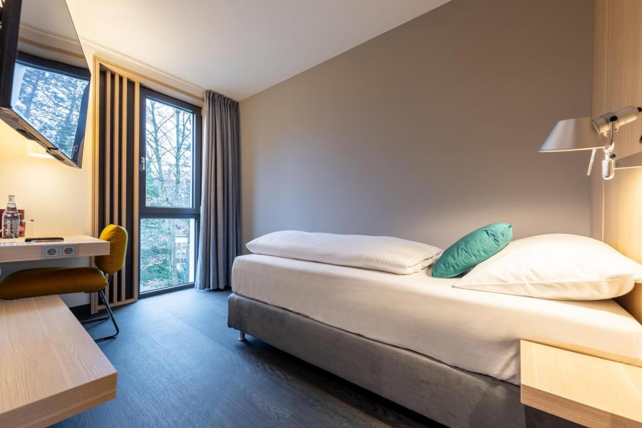 Serways Hotel Hoesel Ratingen Exterior photo