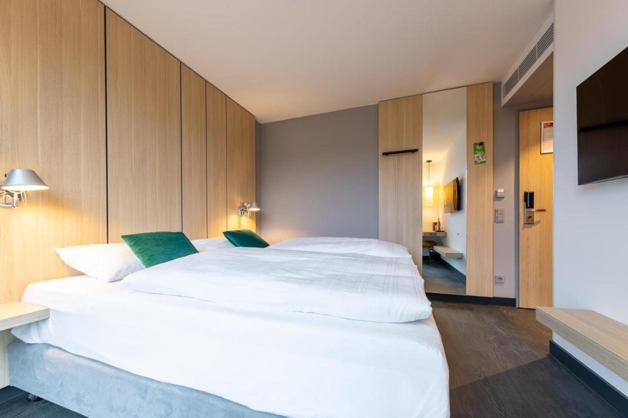 Serways Hotel Hoesel Ratingen Exterior photo