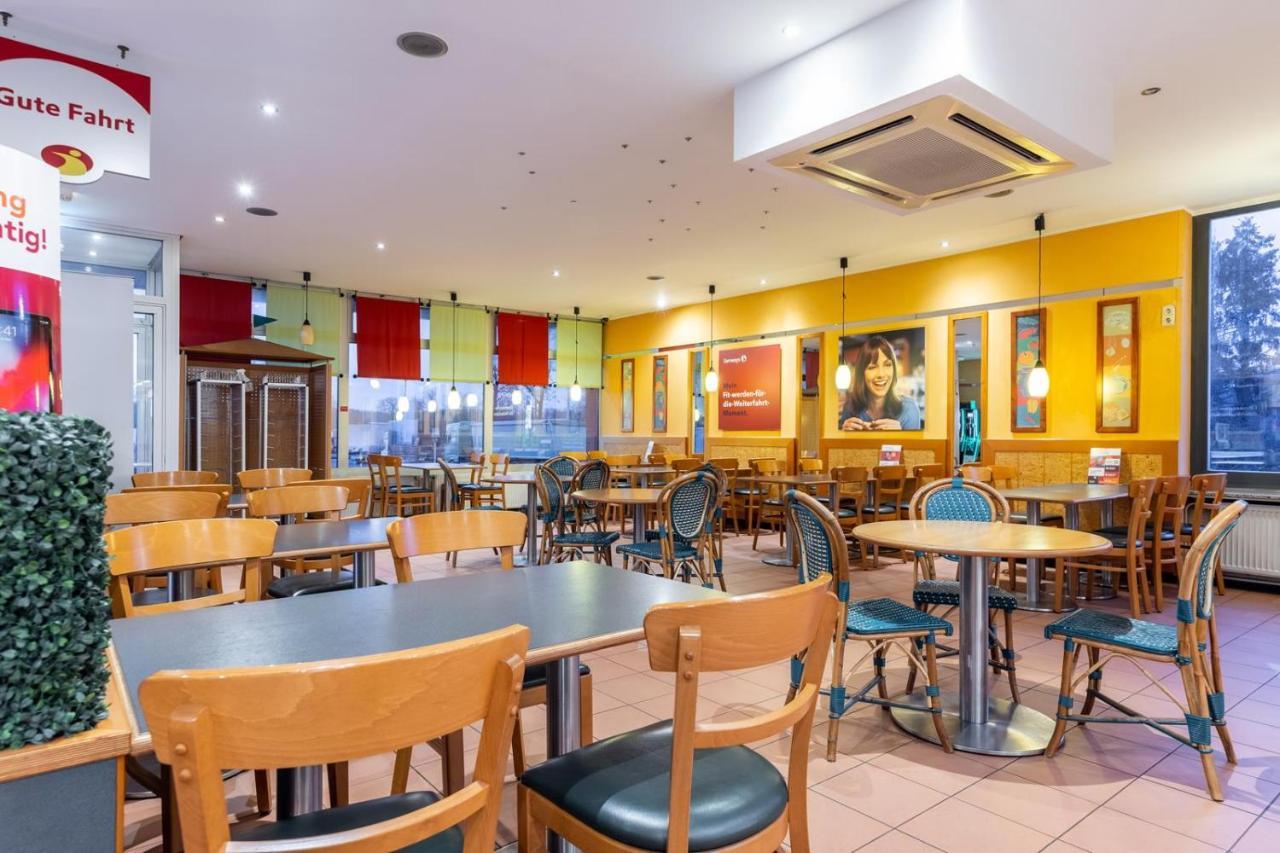 Serways Hotel Hoesel Ratingen Exterior photo